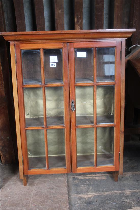 Glazed mahogany wall cabinet(-)